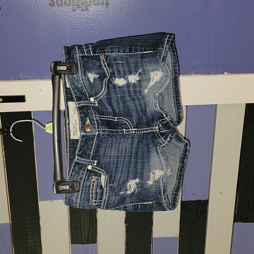 Size 26 BKE Jean shorts